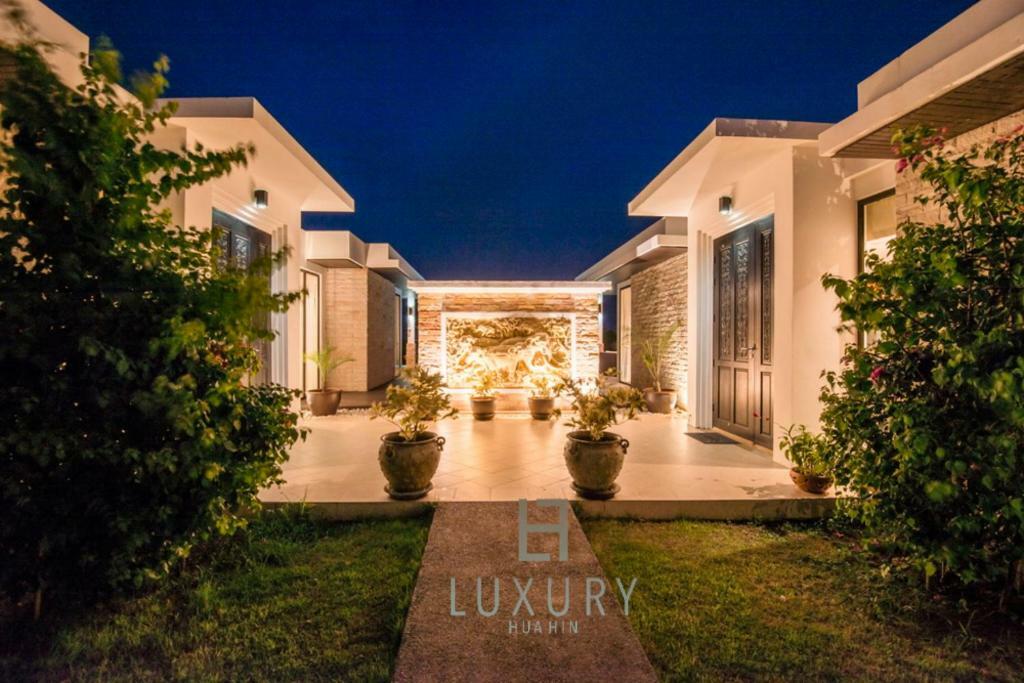 5 Bedroom Amazing Pool Villa In Resort Ts1 Huahin Kültér fotó